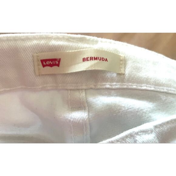 Levi's Girl White Bermuda Denim Shorts 14 Reg Five Pockets Front Zip Button - Picture 4 of 5